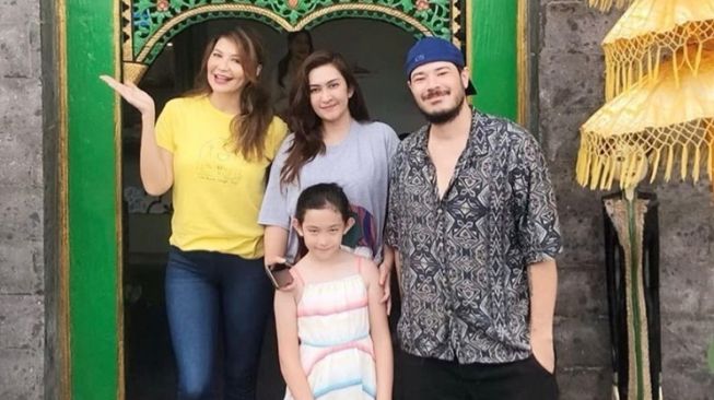 Adu Kompak Nafa Urbach dan Gisel Bareng Mantan Suami (Instagram/@nafaurbach)