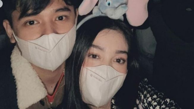 Artis Liburan Tahun Baru Bareng Pacar (Instagram/@rantymaria)