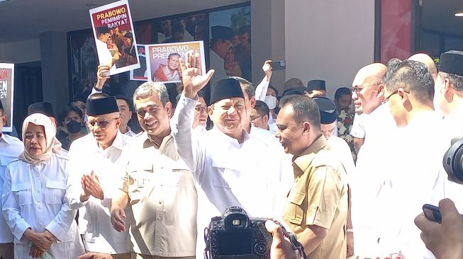 Pilih Nyapres di 2024, Gerindra Ungkap Prabowo Sudah Tak Muda Tapi Kaya