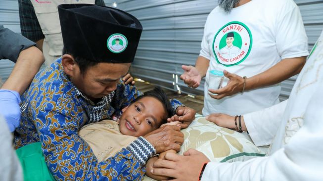 Bantu Anak Kurang Mampu, SDG Jabar Gelar Khitan Massal di Ciamis