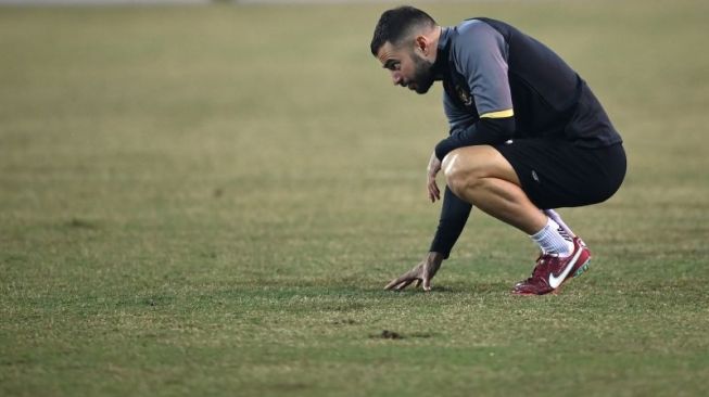 Vietnam vs Indonesia: Jordi Amat Tak Permasalahkan Kondisi Lapangan Stadion My Dinh