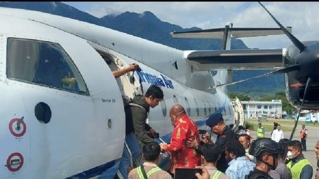 Dibawa Pakai Pesawat Carter, Begini Kondisi Lukas Enembe Usai Dicokok KPK di Jayapura