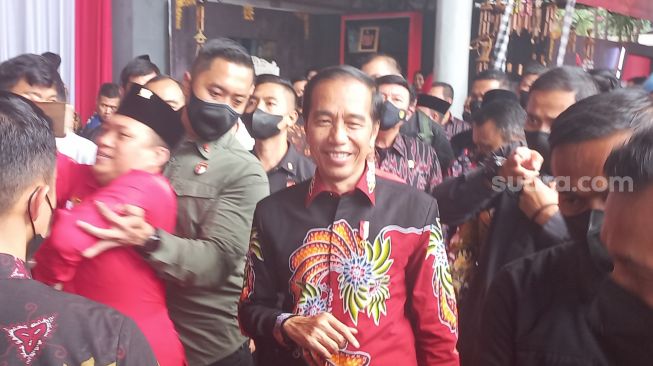 Senang Megawati Tak Grasah-grusuh Umumkan Capres, Jokowi Singgung NasDem?