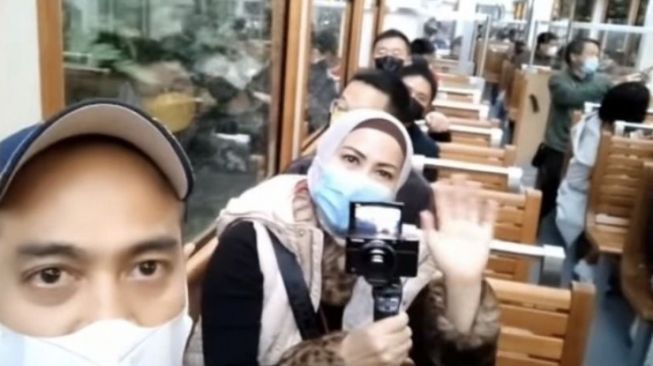 Potret Venna Melinda dan Ferry Irawan Liburan ke Hong Kong (Instagram/@vennamelindareal)