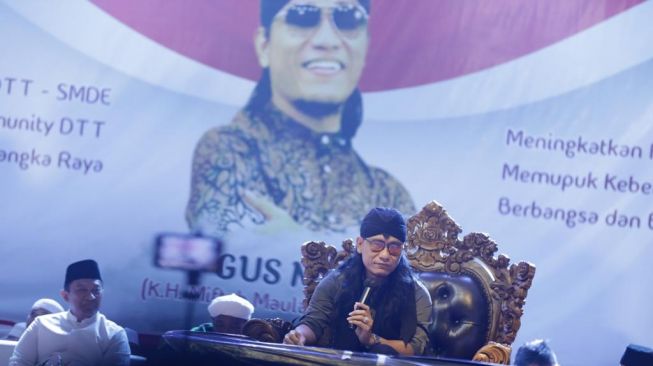 Ceramah Kebangsaan Gus Miftah di Palangakaraya Dihadiri Mak Ganjar