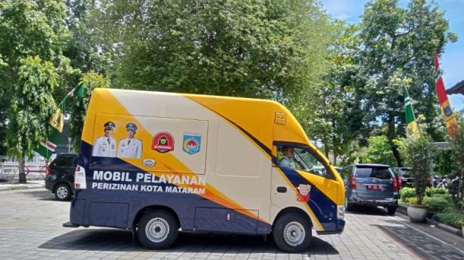 Mempermudah Pengurusan Izin Pedagang dan Pelaku UMKM di Kota Mataram, Kini Tersedia Mobil Keliling DPMPTSP