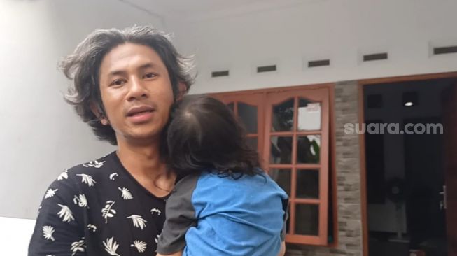 Aji Yusman was met in the Jagakarsa area, South Jakarta on Thursday (12/1/2023) [Suara.com/Rena Pangesti]