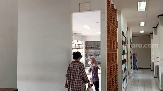 Tas Mahasiswa Gunadarma Berisi iPhone Raib Usai Salat di Musala Kampus G yang Tak Ada CCTV