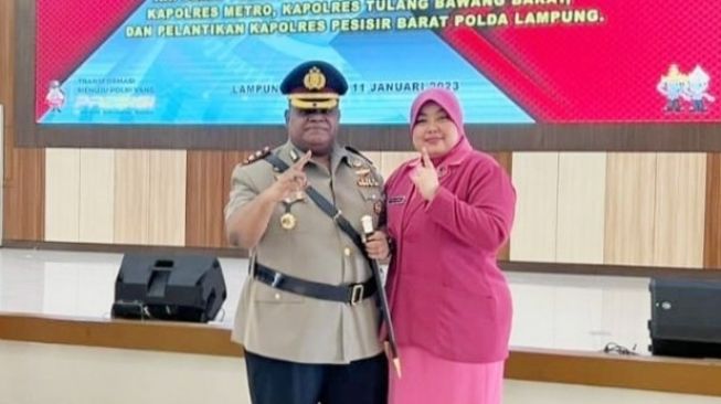 Kapolres Tulang Bawang Diserahterimakan dari AKBP Hujra Soumena ke AkBP 