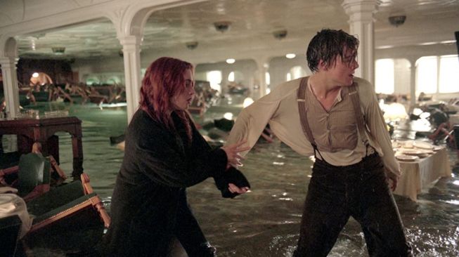 CEK FAKTA: Viral Video Ngeri Detik-Detik Kapal Titanic Tenggelam, Asli atau Palsu?