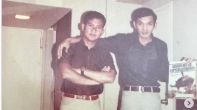 Prabowo Pamer Foto Masa Muda, Penampilannya Bikin Publik Klepek-klepek