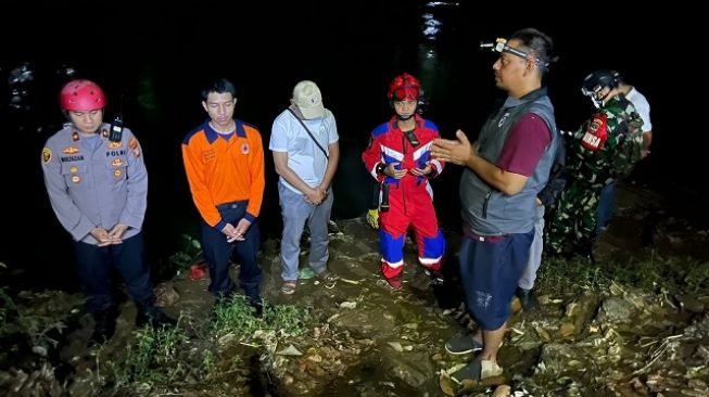 Tiga Anak Panti Asuhan di Jagakarsa Hanyut Terseret Arus Kali Ciliwung, Satu Selamat dan Dua Masih Dicari