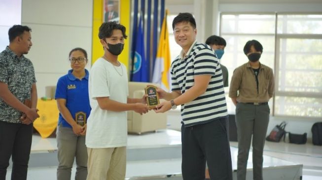 Bangun Olahraga Lewat Kompetisi, OkCoach Gandeng UKM Bola Basket UGM dan UNY