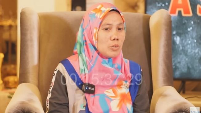 Dituding Zina dengan Rozy, Ibu Norma Risma Ngaku Salat Tak Pakai Busana Tuai Kontroversi