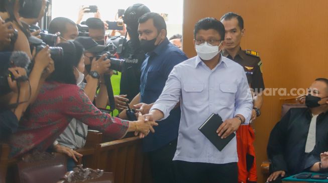 Terdakwa kasus pembunuhan Brigadir Yosua Hutabarat, Ferdy Sambo saat hadir untuk mengikuti sidang lanjutan di Pengadilan Negeri Jakarta Selatan, Selasa (17/1/2023). [Suara.com/Alfian Winanto]