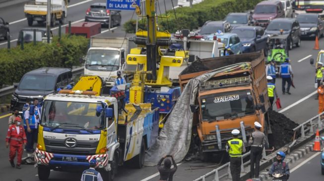 Kecelakaan di Jalan Tol Dapat Santunan? Ini Dia Penjelasan Lengkapnya!