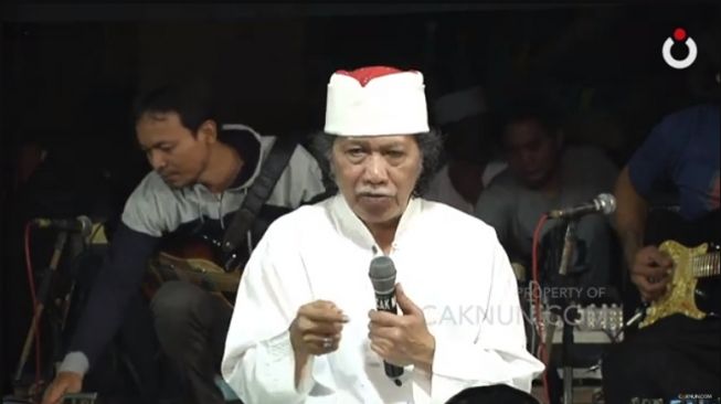 Emha Ainun Nadjib Alami Pendarahan Otak, Cak Nun Trending di Twitter