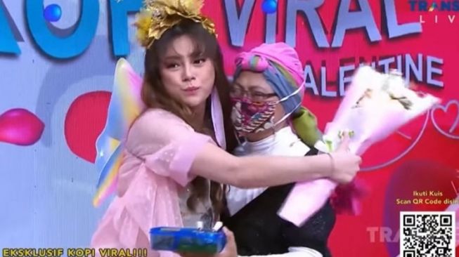 Artis dan Ibu yang Beda Agama (YouTube/Trans TV)