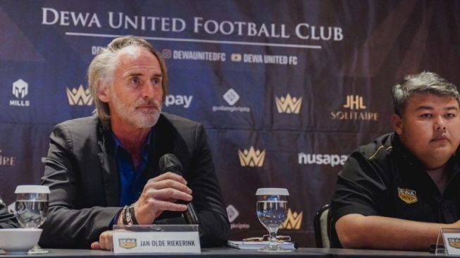 Dewa United Bungkam Persita, Jan Olde Riekerink Beberkan Kunci Kemenangan