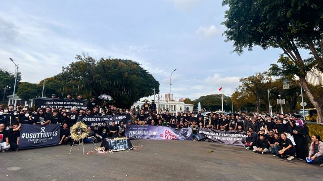 16 Tahun Aksi Kamisan dan Basa-Basi Jokowi dalam Tuntaskan Pelanggaran HAM Berat Masa Lalu