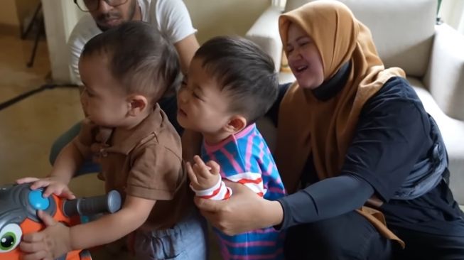 Potret Rayyanza dan Adzam Playdate (YouTube Nathalie Holscher)