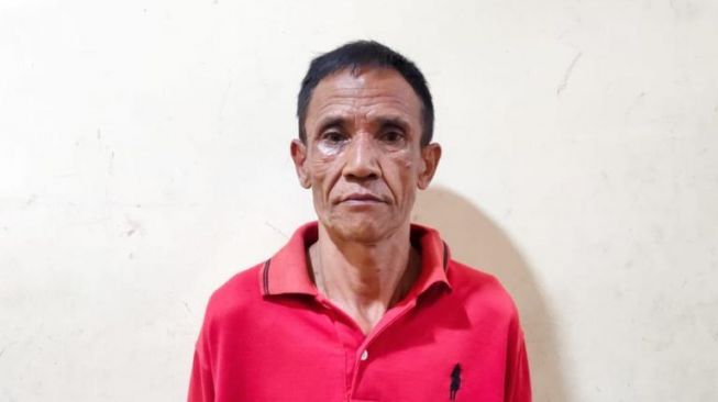 Wowon Erawan alias Aki Wowon, tersangka kasus pembunuhan berantai atau serial killer di Bekasi dan Cianjur, Jawa Barat. (foto dok. Polisi)