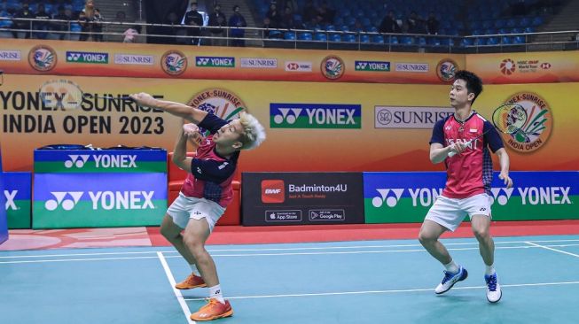 Pasangan Ganda putra Indonesia, Kevin Sanjaya Sukamuljo/Marcus Fernaldi Gideon harus terhenti di perempat final India Open 2023, Jumat (20/1/2023) malam. [PBSI]