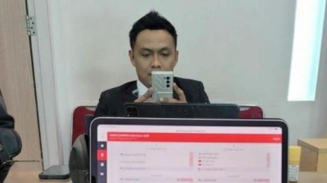 Diamuk Usai Hina BL Indonesia Berpendidikan Rendah, Akun Instagram Fadly Sungkara Raib!