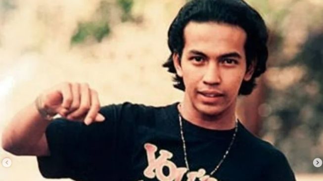 Potret Abidzar dan Almarhum Ayahnya yang Wajahnya Dibilang Mirip (Instagram/@ummi_pipik)