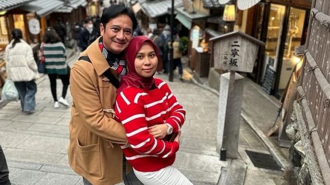 Potret Sarni Istri Ivan Fadilla. (Instagram/nyaisarni2)