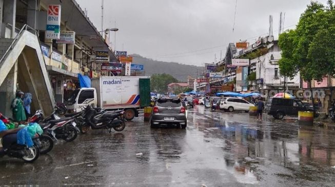 Dinilai Amburadul, Pedagang Pasar Raya Padang Desak Wali Kota Cabut Aturan Jam Operasional Berdagang