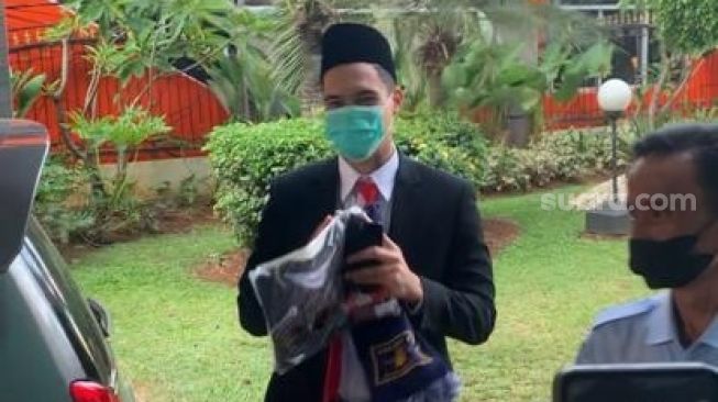 Shayne Pattynama jelang pengambolan sumpah sebagai WNI di Kantor Wilayah Kemenkumhan Jakarta, Selasa (24/1/2023). (Suara.com/Adie Prasetyo Nugraha).