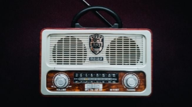 Debat Royalti Musik: Kafe Putar Radio Wajib Bayar Royalti? Ini Aturannya