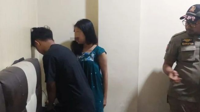 Lagi Indehoi di Kamar Hotel Bukittinggi, 3 Pasangan Ilegal Ditangkap Satpol PP