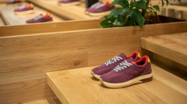 Terinspirasi dari Tahun Kelinci Air, Brand Sepatu Lokal Kolaborasi dengan Streetwear Jepang Hadirkan Koleksi Unik