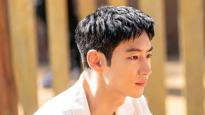 Potret Lee Je Hoon di Taxi Driver Season 2 (Instagram/@sbsdrama.official)