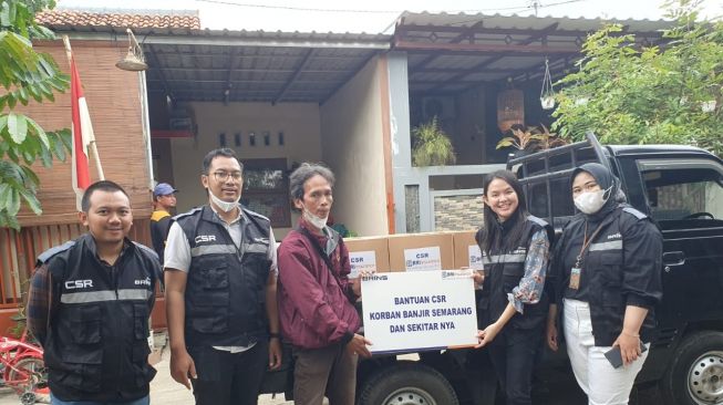 Banjir Rendam Kota Semarang, 100 KK Dapat Bantuan Sembako