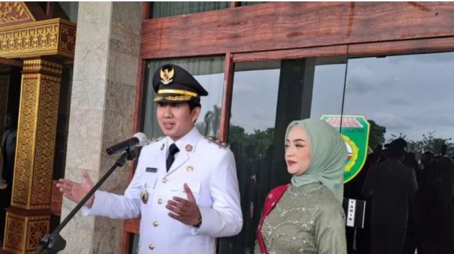 Heboh Kasus Video Selingkuh, Bupati Muara Enim Ahmad Usmarwi Kaffah Diganti