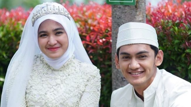 Pesona Cut Syifa Pakai Baju Pengantin (Instagram/@cutsyifaa)