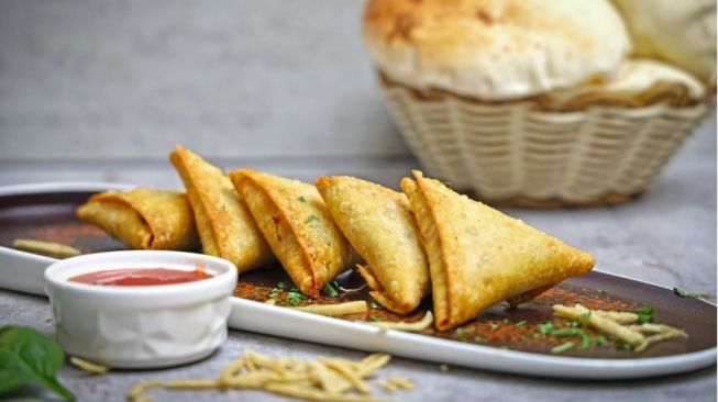 Inspirasi 2 Resep Samosa, Pilih Isi Daging atau Keju