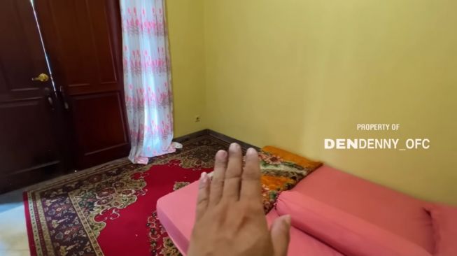 Kamar Bu Eny sudah 100% siap ditempati (YouTube/Dendenny)