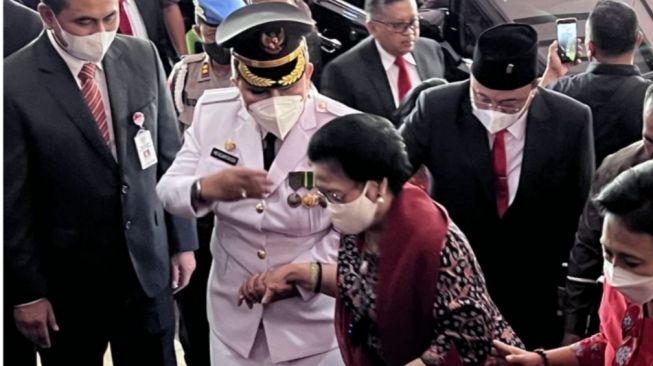 Wow! Khusus Hadiri Pelantikan Mbak Ita Jadi Wali Kota, Megawati Terbang ke Semarang