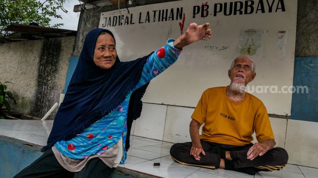 Aktivitas para penyintas di momen peringatan Hari Kusta Sedunia di Kampung Kusta, Kecamatan Neglasari, Kota Tangerang, Banten, Minggu (29/1/2023). [SuaraSerang/Wawan Kurniawan]