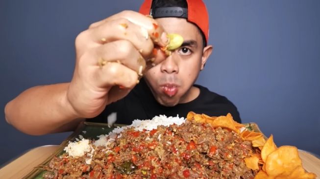 Momen Tanboy Kun Masak dan Mukbang 1 Kg Wagyu A5 Harga Rp 4 Juta (YouTube/tanboy kun)