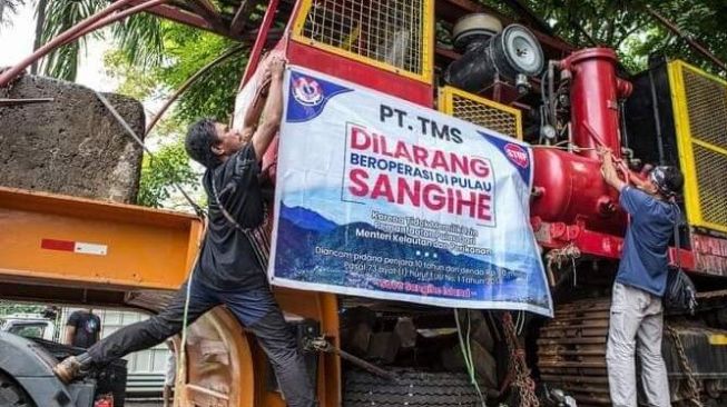 Belajar dari Masyarakat Sangihe Melawan Perusahaan Tambang