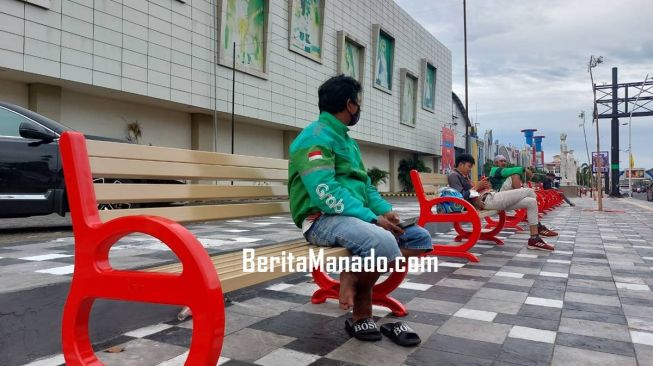 Berita Foto: Trotoar Depan Mantos dan MTC Manado