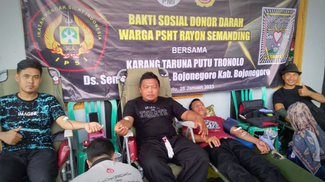 Puluhan Pendekar PSHT Semanding Lakukan Donor Darah