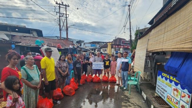 Bagi Korban Banjir di Manado, BRI Bekerja Sama dengan Berbagai Pihak untuk Salurkan Bantuan