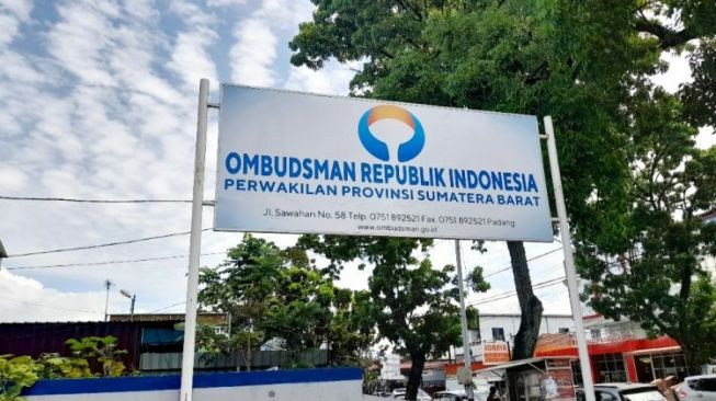 Ratusan Mahasiswa Unand Terancam Berhenti Kuliah Gegara Tak Lulus KIP-K, Ada yang Melapor ke Ombudsman Sumbar