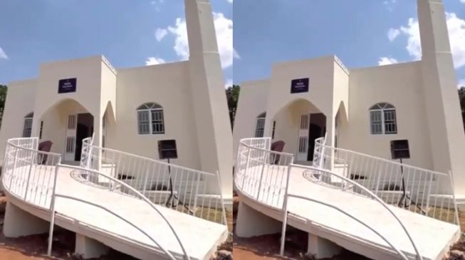Potret Masjid Ivan Gunawan pada Uganda Afrika (Instagram/@ivan_gunawan)
